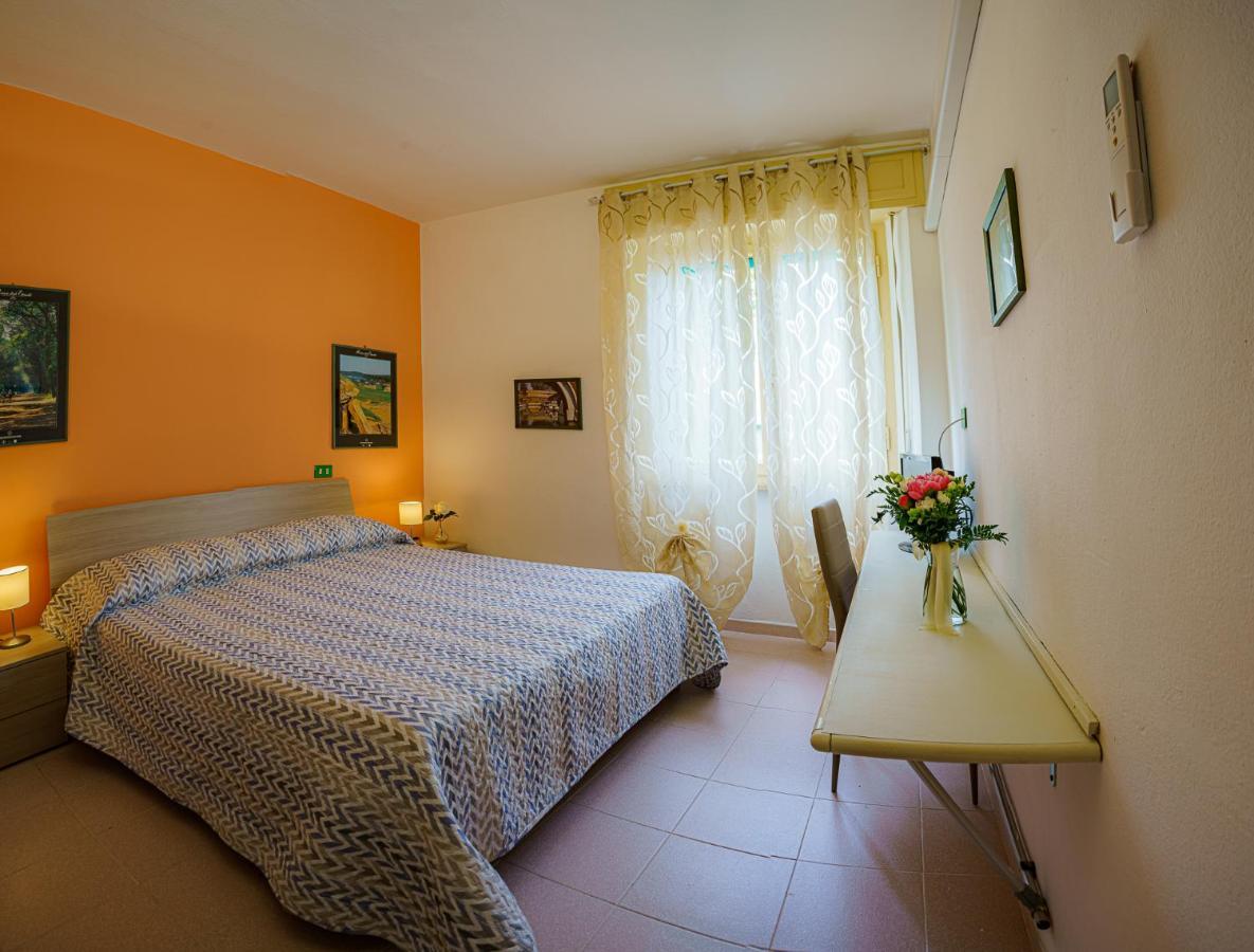 Affittacamere A Due Passi Dal Mare Marina di Cecina Ngoại thất bức ảnh