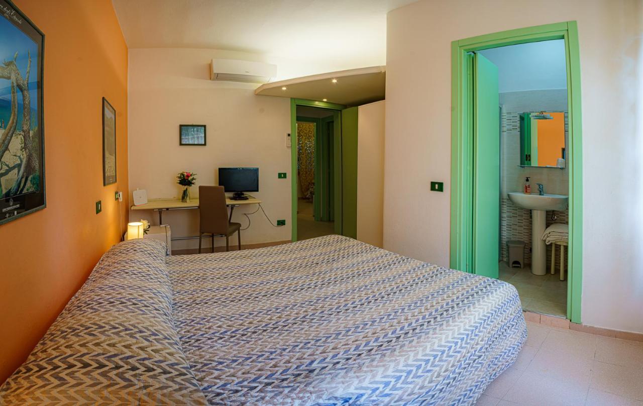 Affittacamere A Due Passi Dal Mare Marina di Cecina Ngoại thất bức ảnh