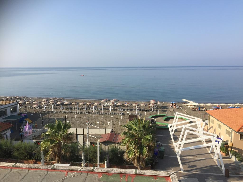 Affittacamere A Due Passi Dal Mare Marina di Cecina Ngoại thất bức ảnh